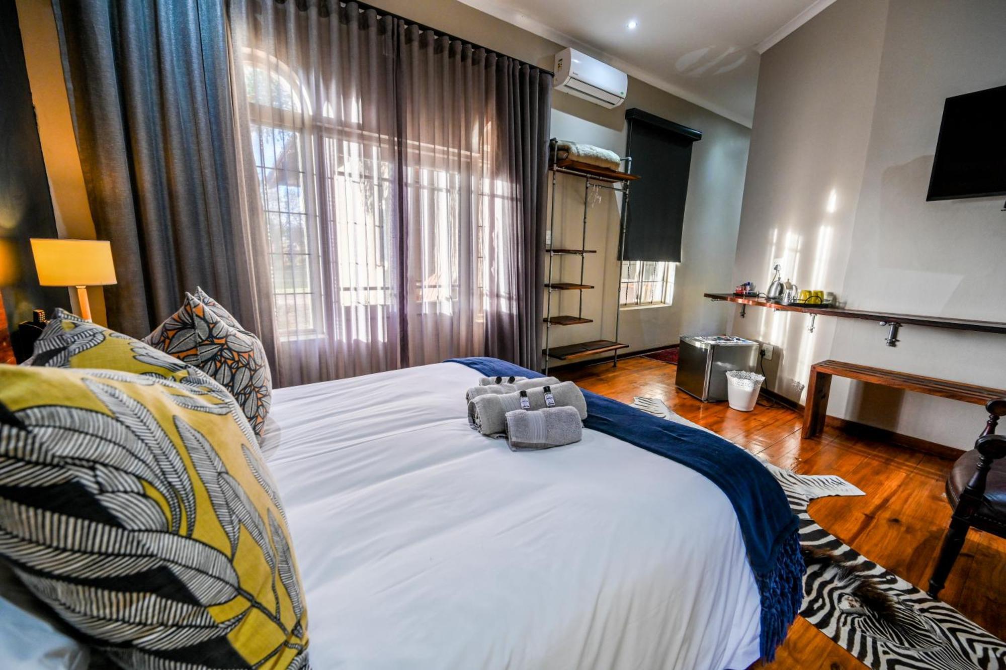Blue Rain Guest House Блумфонтейн Экстерьер фото